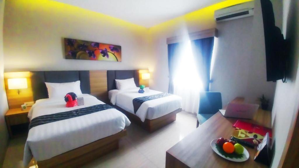 Orchardz Hotel Gajah Mada Pontianak Exterior photo